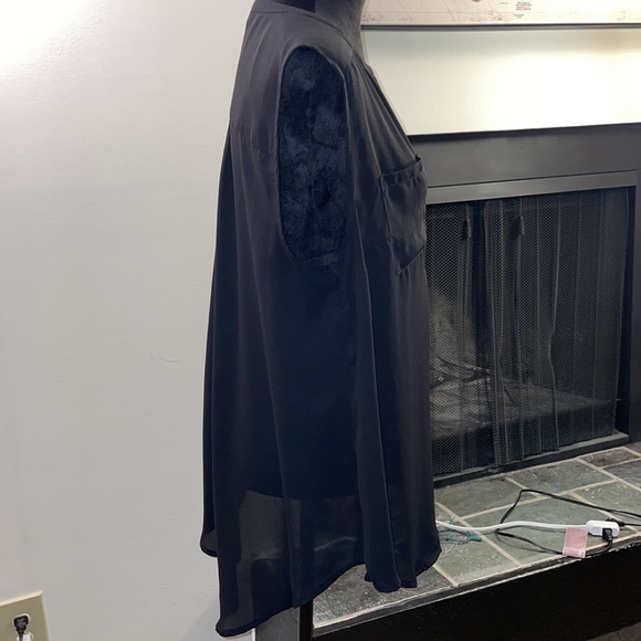 Torrid Top - Picture 5 of 7